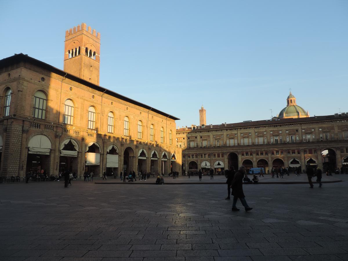 B&B Piazza Grande 볼로냐 외부 사진